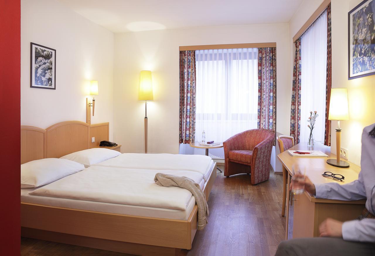 Schloss Hotel Zeillern ภายนอก รูปภาพ