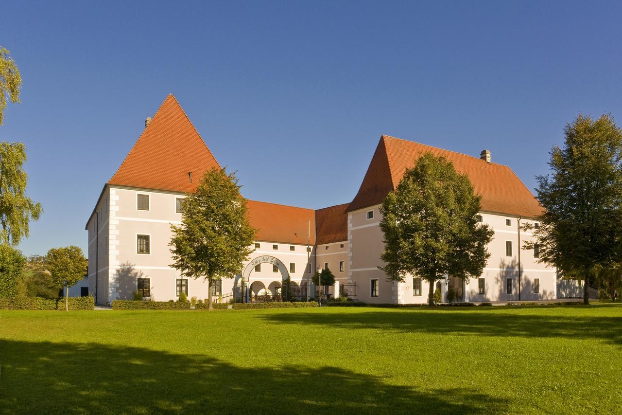 Schloss Hotel Zeillern ภายนอก รูปภาพ